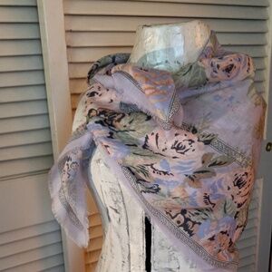 BERKSHIRE CHALLIS LAVENDER FLORALSQUARE SCARF